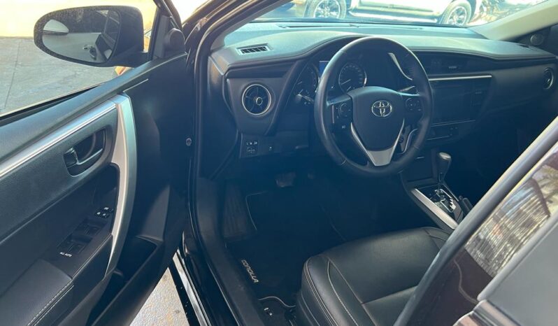 Toyota Corolla completo
