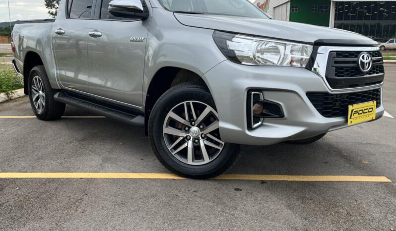 Toyota Hilux completo