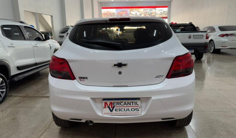 Chevrolet Onix completo