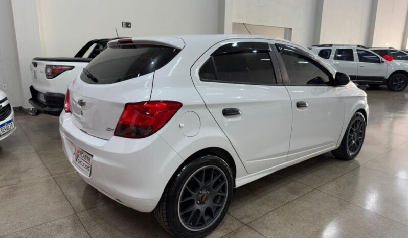 Chevrolet Onix completo