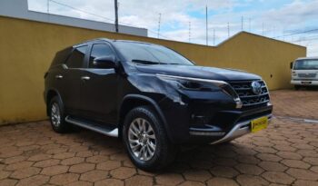 Toyota Hilux SW4 completo