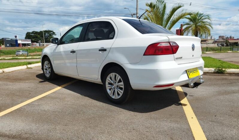 Volkswagen Voyage completo