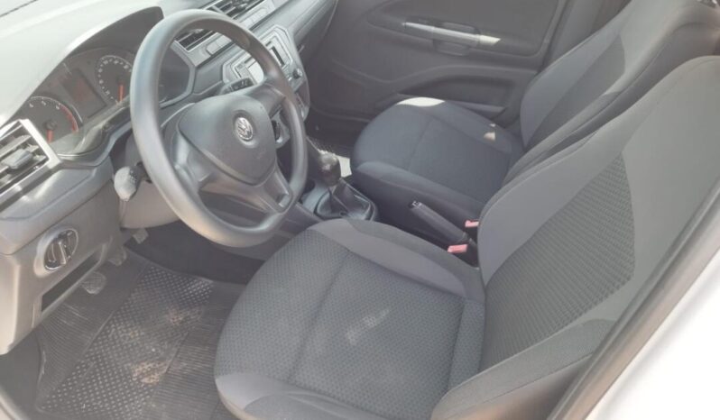 Volkswagen Voyage completo