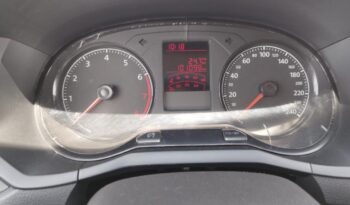 Volkswagen Voyage completo
