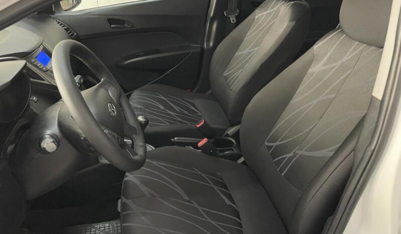 Hyundai HB20 completo