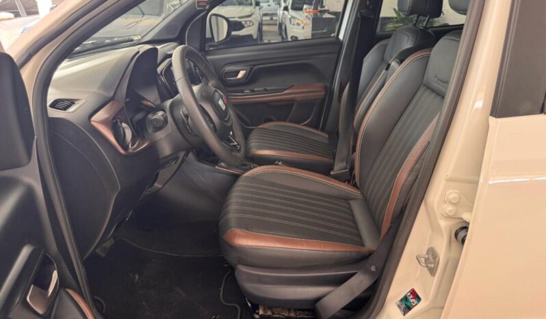 Fiat Strada completo