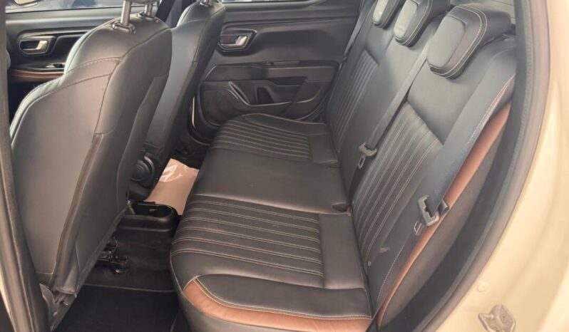 Fiat Strada completo