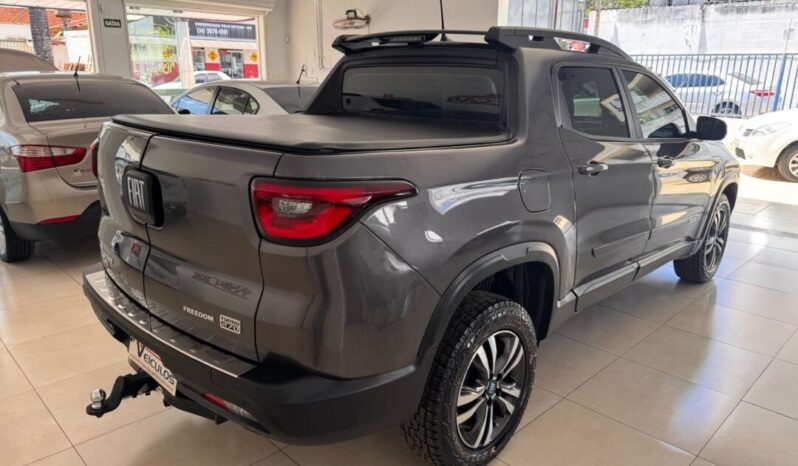 Fiat Toro completo
