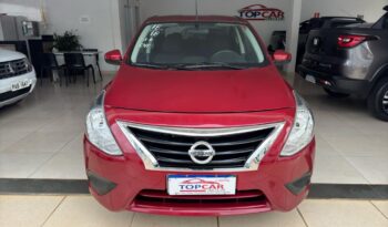 Nissan Versa completo