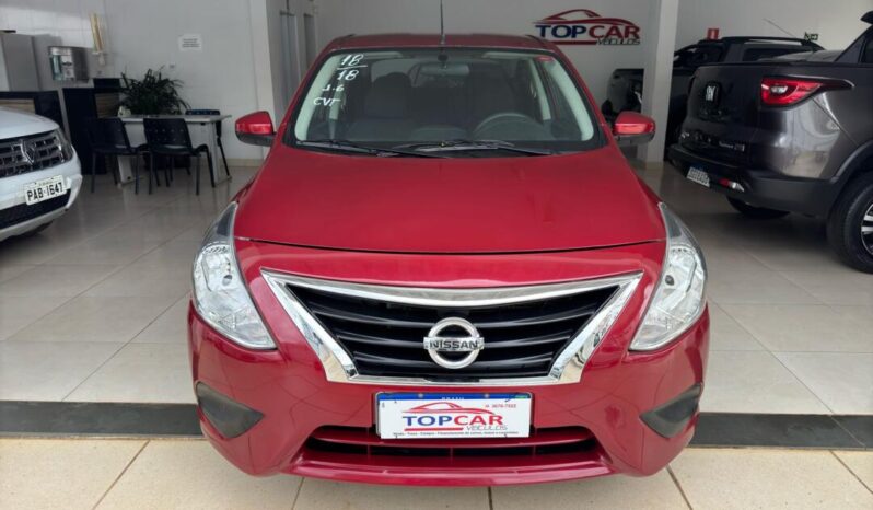 Nissan Versa completo