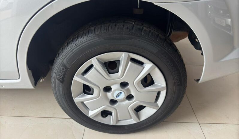 Ford Fiesta completo