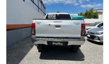 Toyota Hilux completo