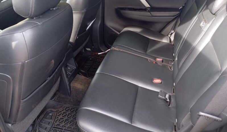 Mitsubishi Pajero completo