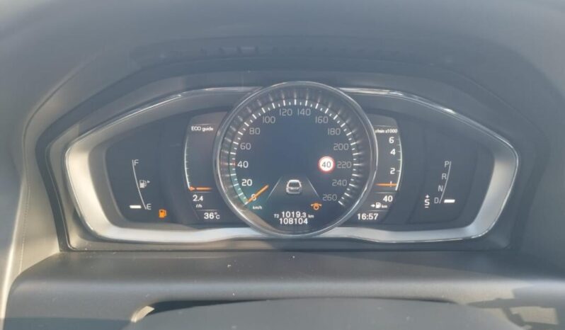 Volvo XC60 completo
