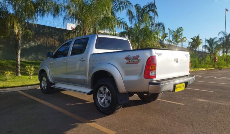 Toyota Hilux completo