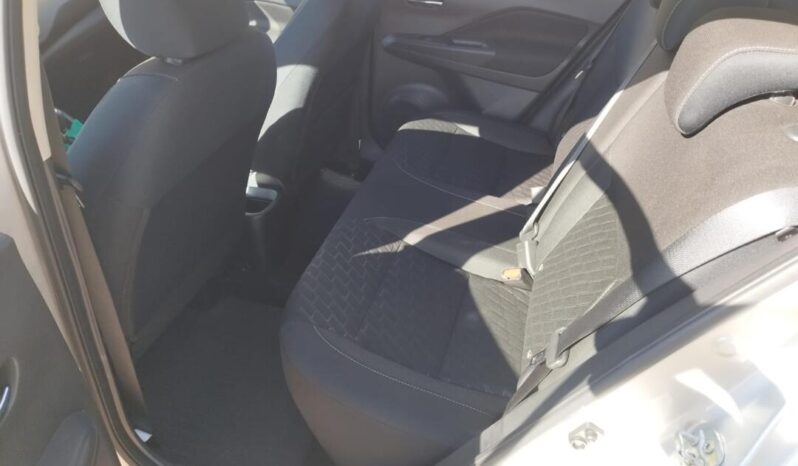 Nissan Kicks completo
