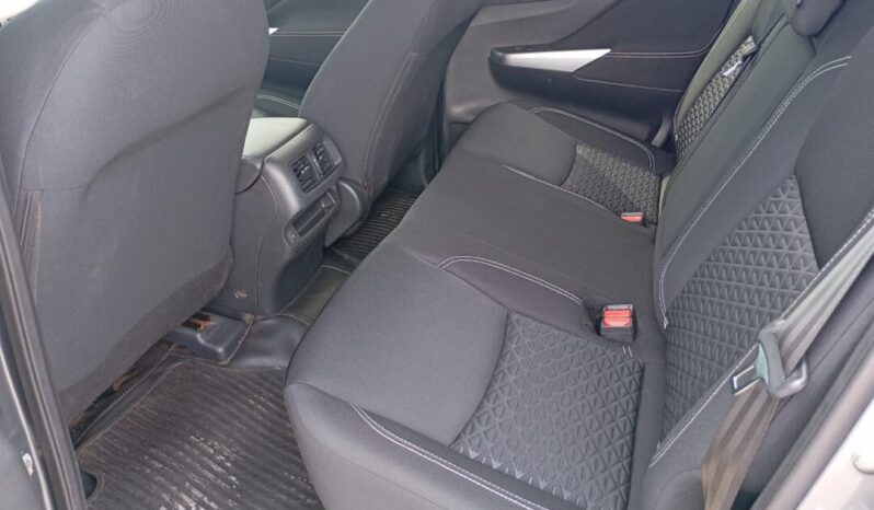 Nissan Frontier completo