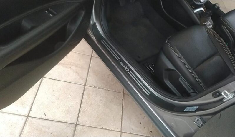 Hyundai HB20 completo