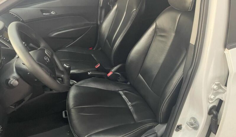 Hyundai HB20 completo