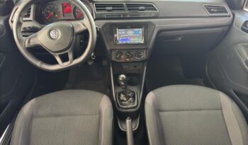 Volkswagen Voyage completo