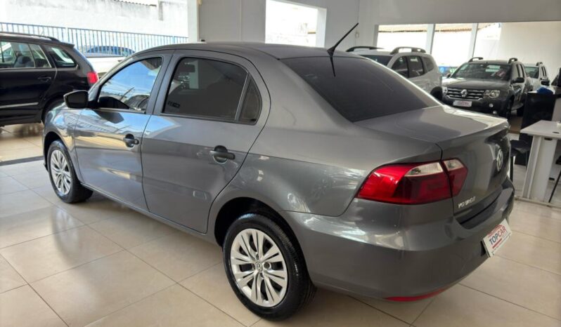 Volkswagen Voyage completo