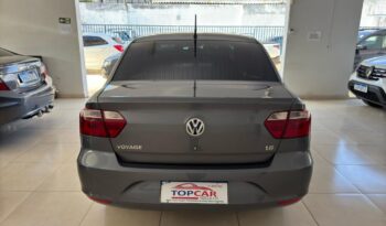Volkswagen Voyage completo