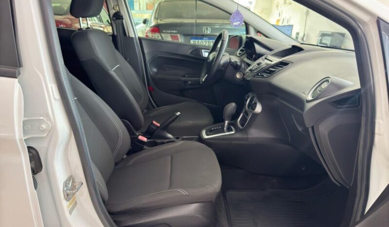 Ford Fiesta completo