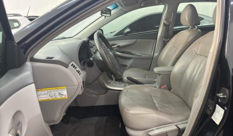 Toyota Corolla completo