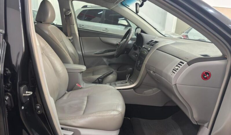 Toyota Corolla completo