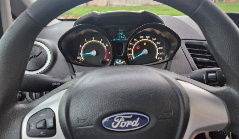 Ford Fiesta completo