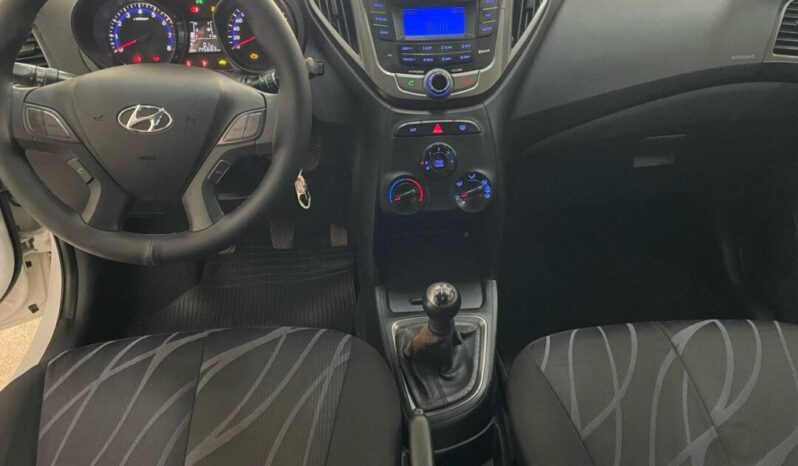 Hyundai HB20 completo