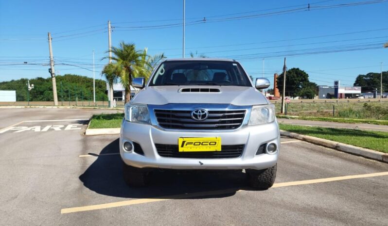 Toyota Hilux completo