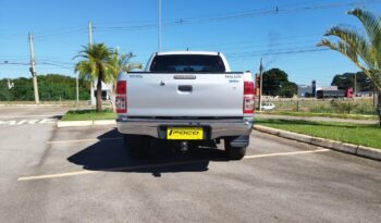 Toyota Hilux completo