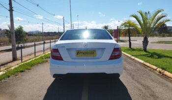 Mercedes-Benz C 180 completo