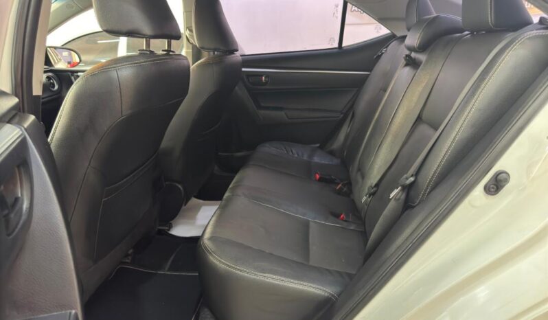 Toyota Corolla completo