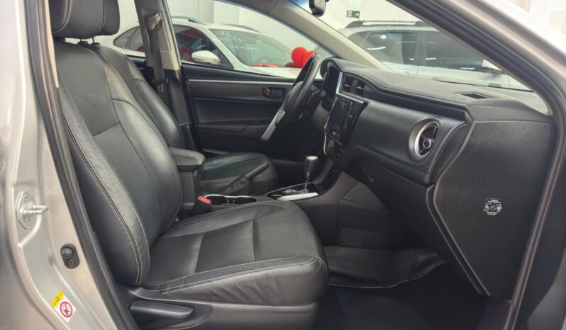 Toyota Corolla completo
