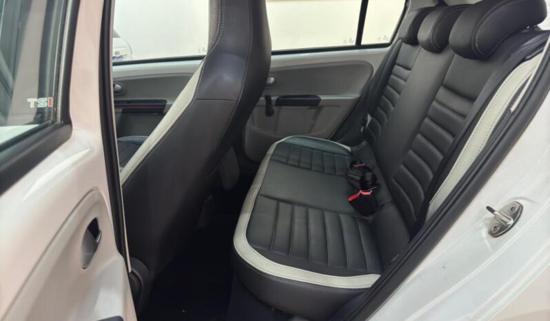 Volkswagen UP completo