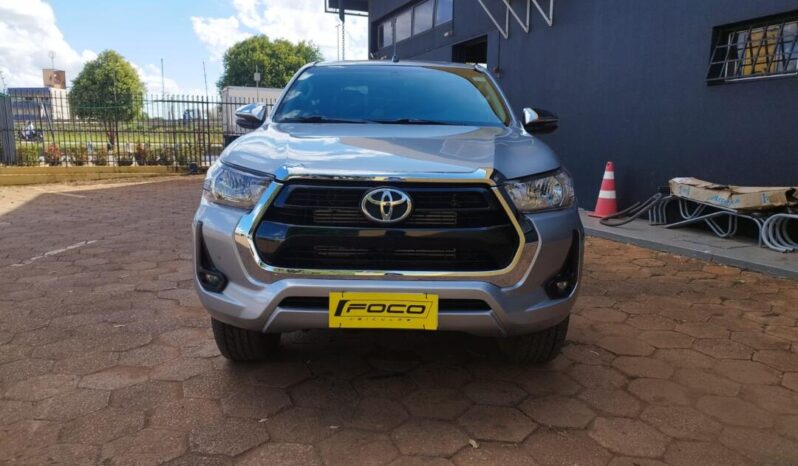 Toyota Hilux completo