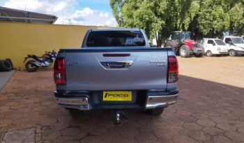 Toyota Hilux completo