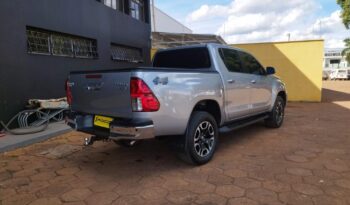 Toyota Hilux completo