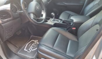 Toyota Hilux completo