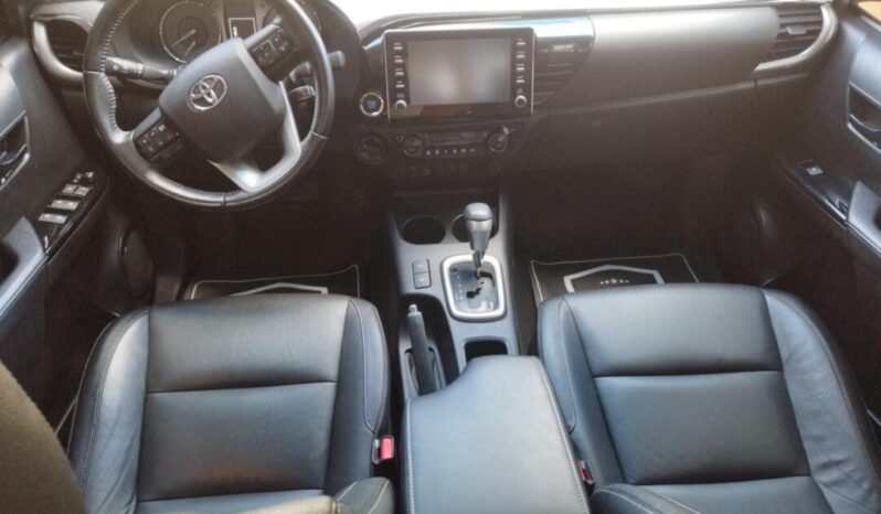Toyota Hilux completo