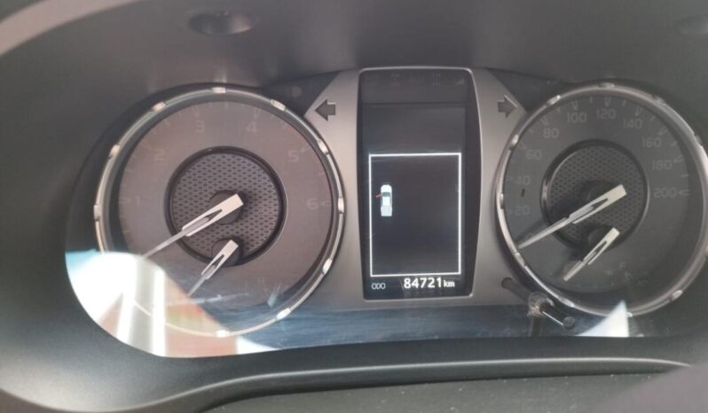 Toyota Hilux completo