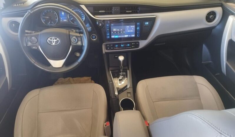 Toyota Corolla completo