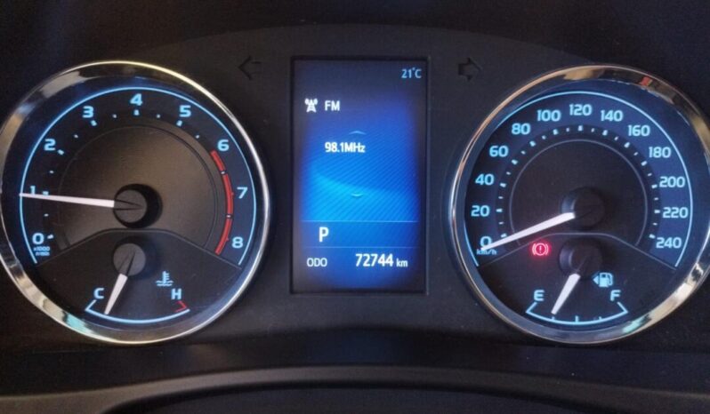 Toyota Corolla completo