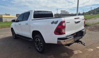 Toyota Hilux completo