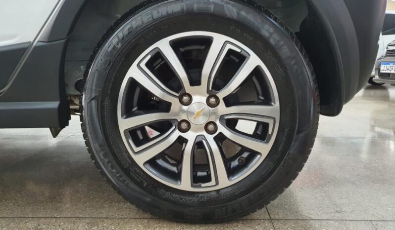 Chevrolet Onix completo
