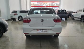 Volkswagen Voyage completo