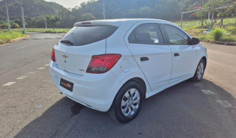 Chevrolet Onix completo