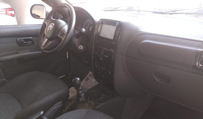 Fiat Strada completo